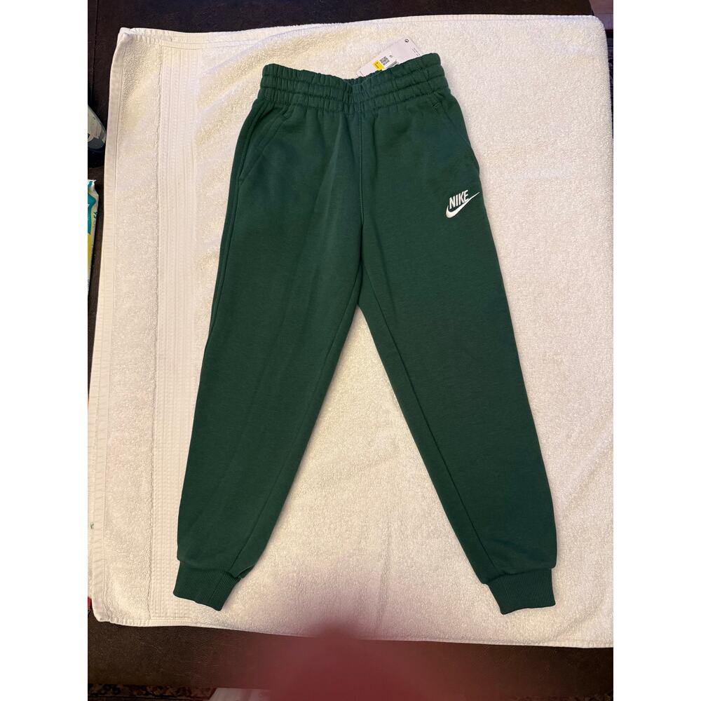 NWT Kids Nike Sweat Suit - Picture 4 of 5